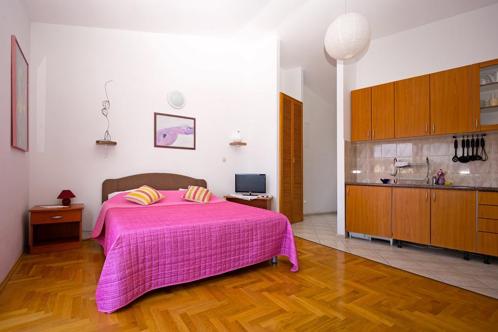 Apartments Bicanic Hvar Town Extérieur photo